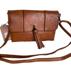 Brand New Beautiful Sam & Hadley Cognac Vegan Crossbody Handbag Purse Tassle